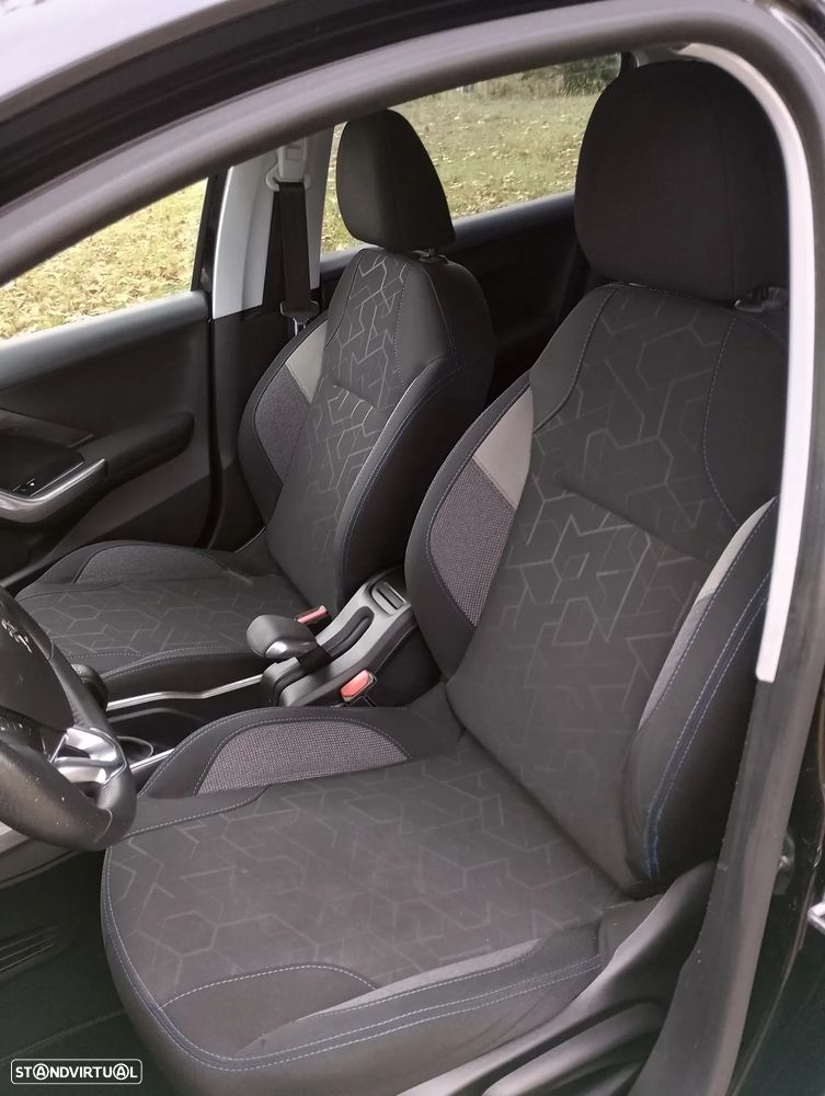 Peugeot 2008 1.6 BlueHDi Style - 7