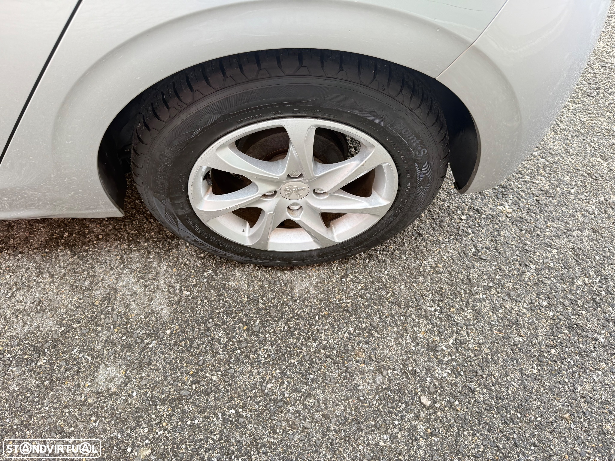 Peugeot 208 1.4 HDi Access - 5