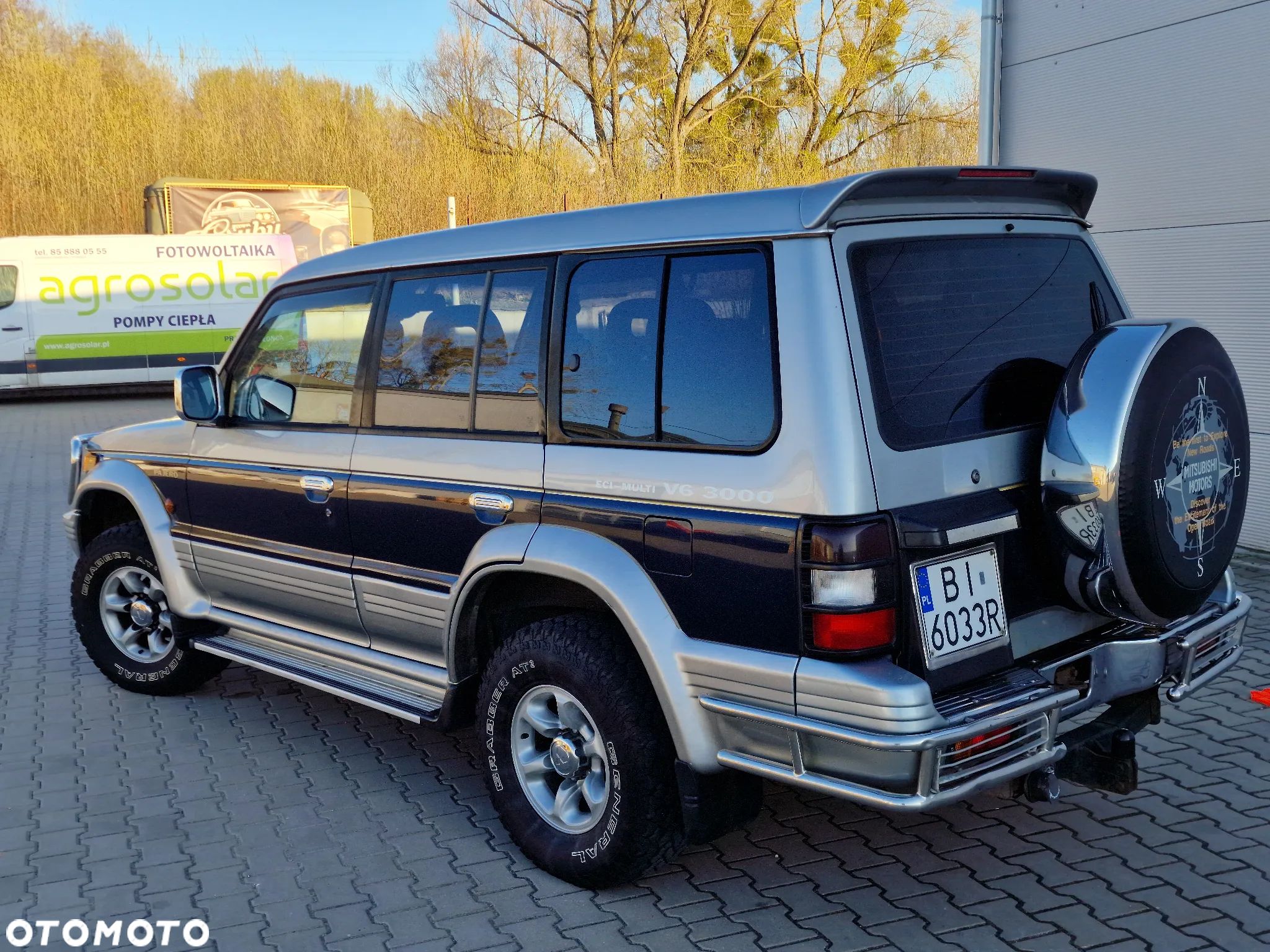 Mitsubishi Pajero - 1