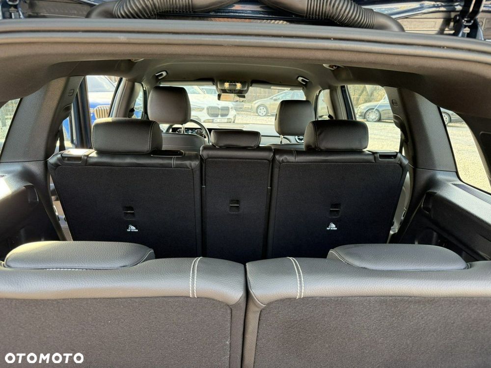 Mercedes-Benz GLB 200 7G-DCT - 29