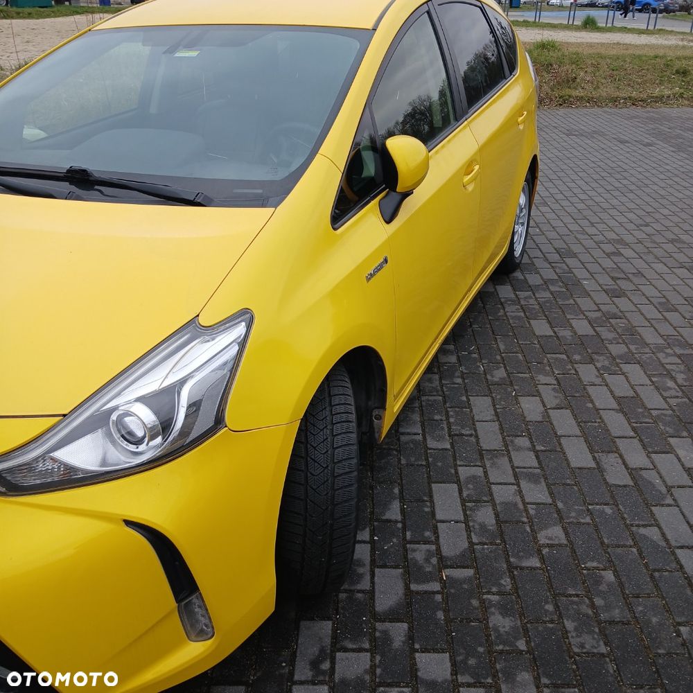 Toyota Prius+ (Hybrid) - 2