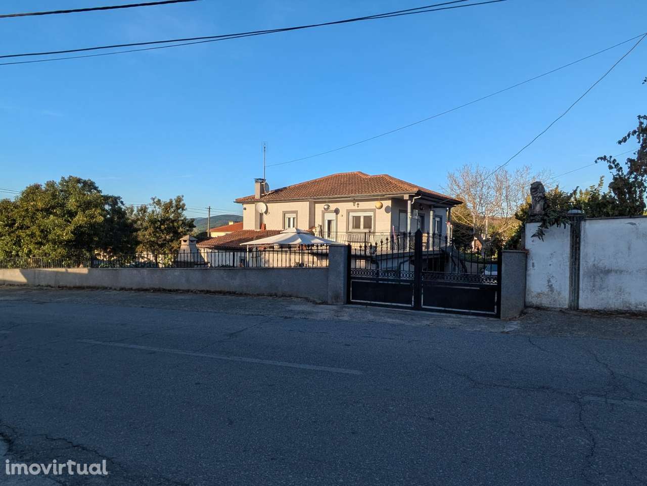 Moradia, 226 m², Vilarelho da Raia - Grande imagem: 2/31