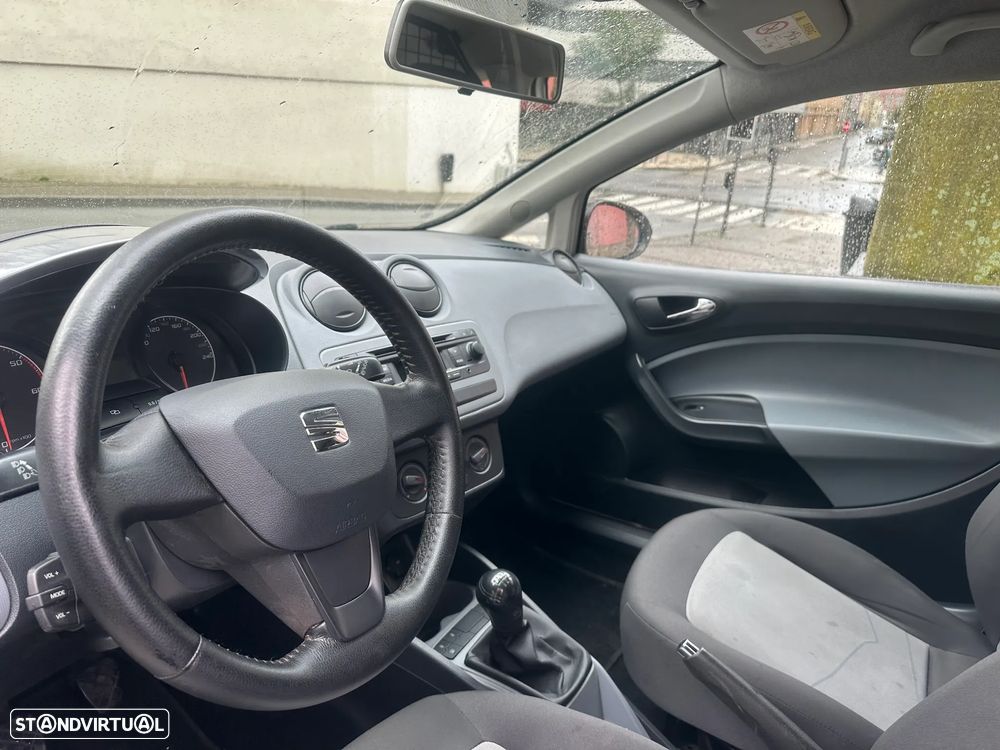 Seat Ibiza 1.4 TDi 90 CV - 12