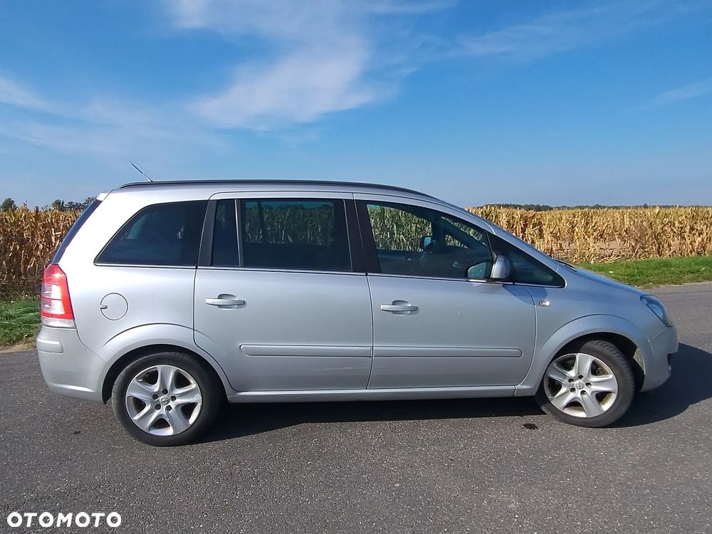 Opel Zafira - 7