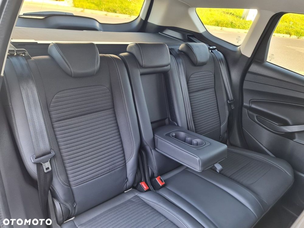 Ford Kuga 2.0 TDCi AWD Titanium - 26