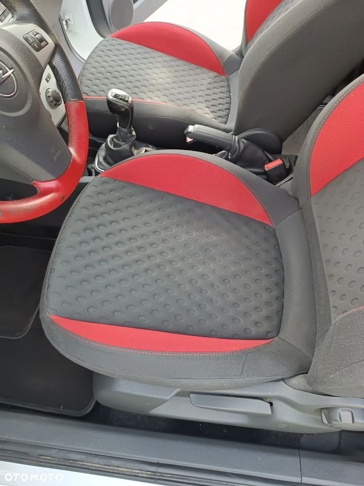Opel Corsa 1.6 Turbo GSi - 5