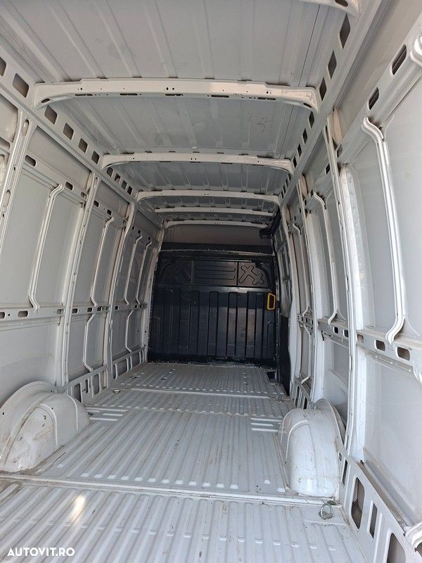 Iveco DAILY 35S14 - 6