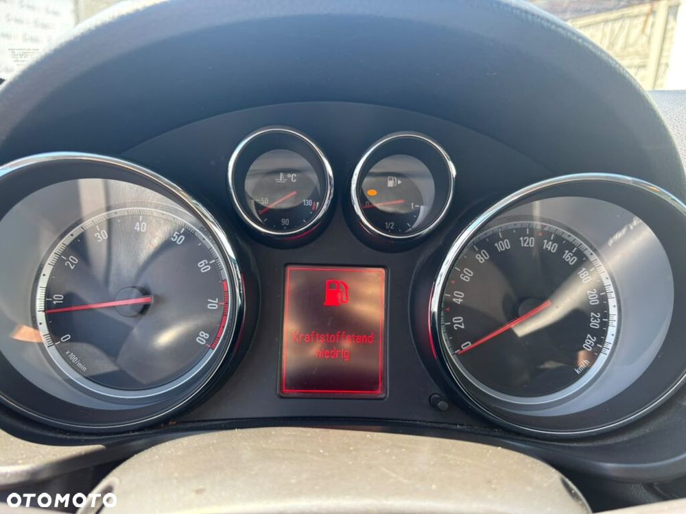 Opel Insignia 2.8 V6 Turbo 4x4 - 5