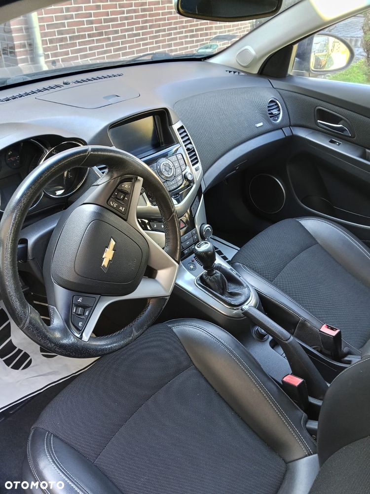 Chevrolet Cruze - 8