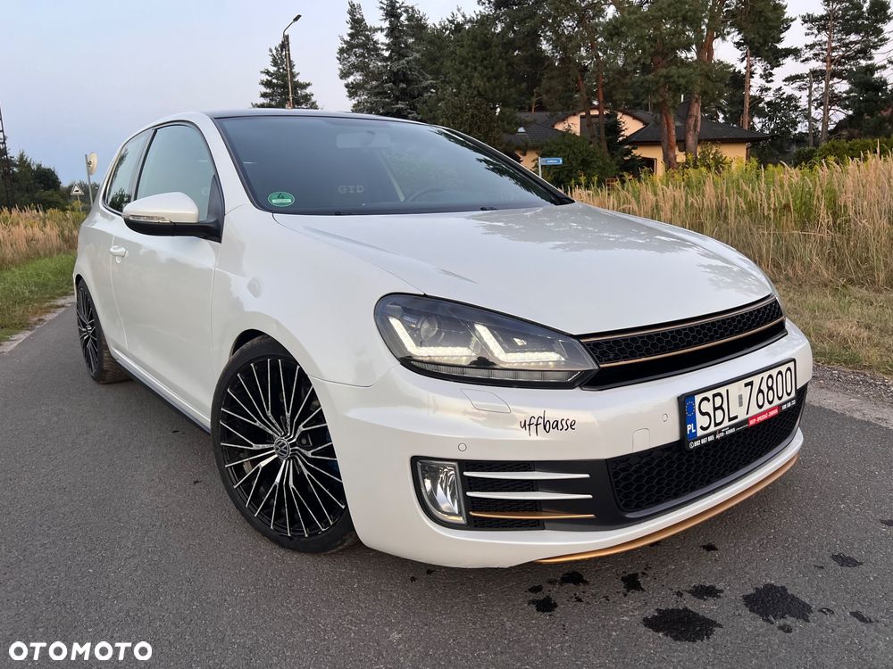 Volkswagen Golf 2.0 TDI GTD - 22