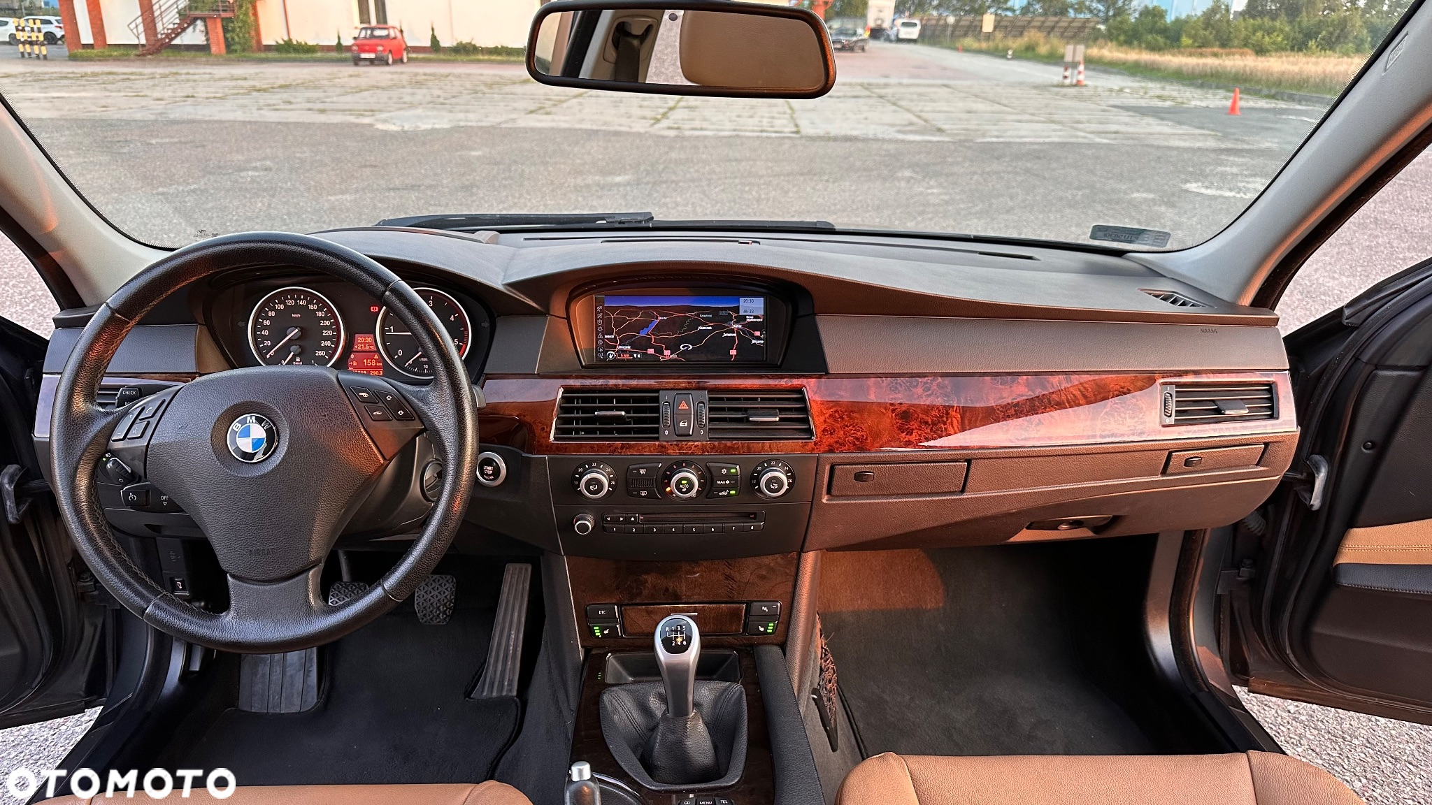 BMW Seria 5 520d - 12