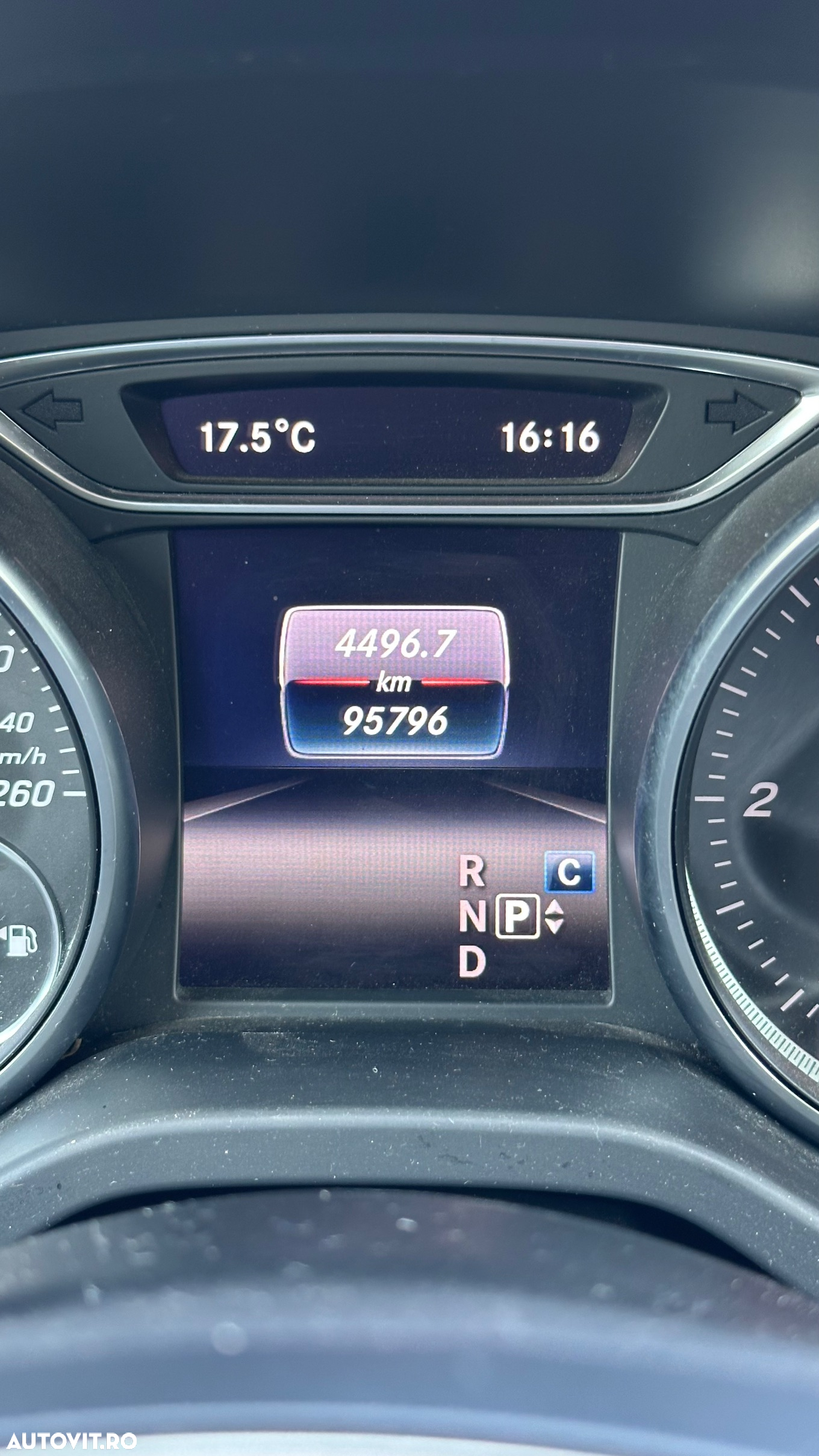 Mercedes-Benz GLA 220 d 4MATIC Aut. - 6