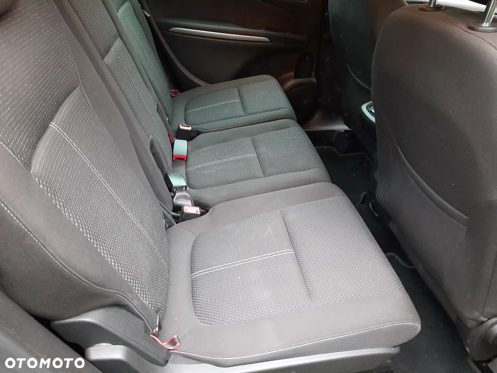 Opel Zafira - 13