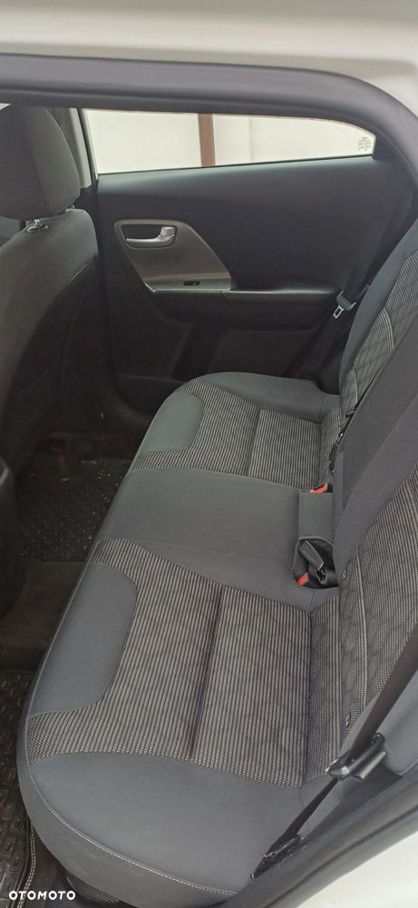 Kia Niro 1.6 GDI Hybrid M - 10