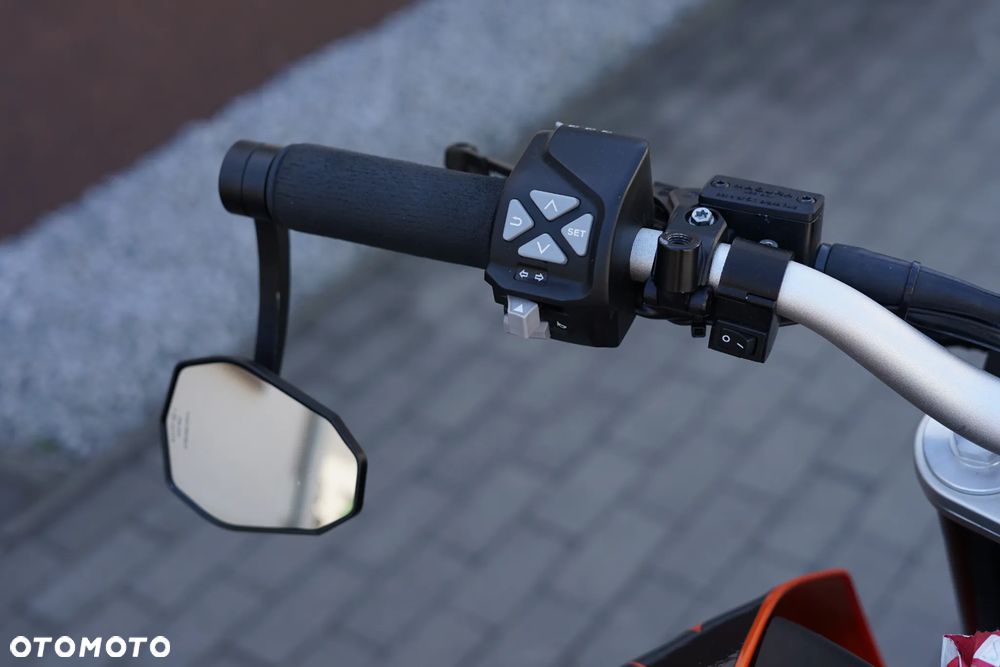 KTM Duke - 18