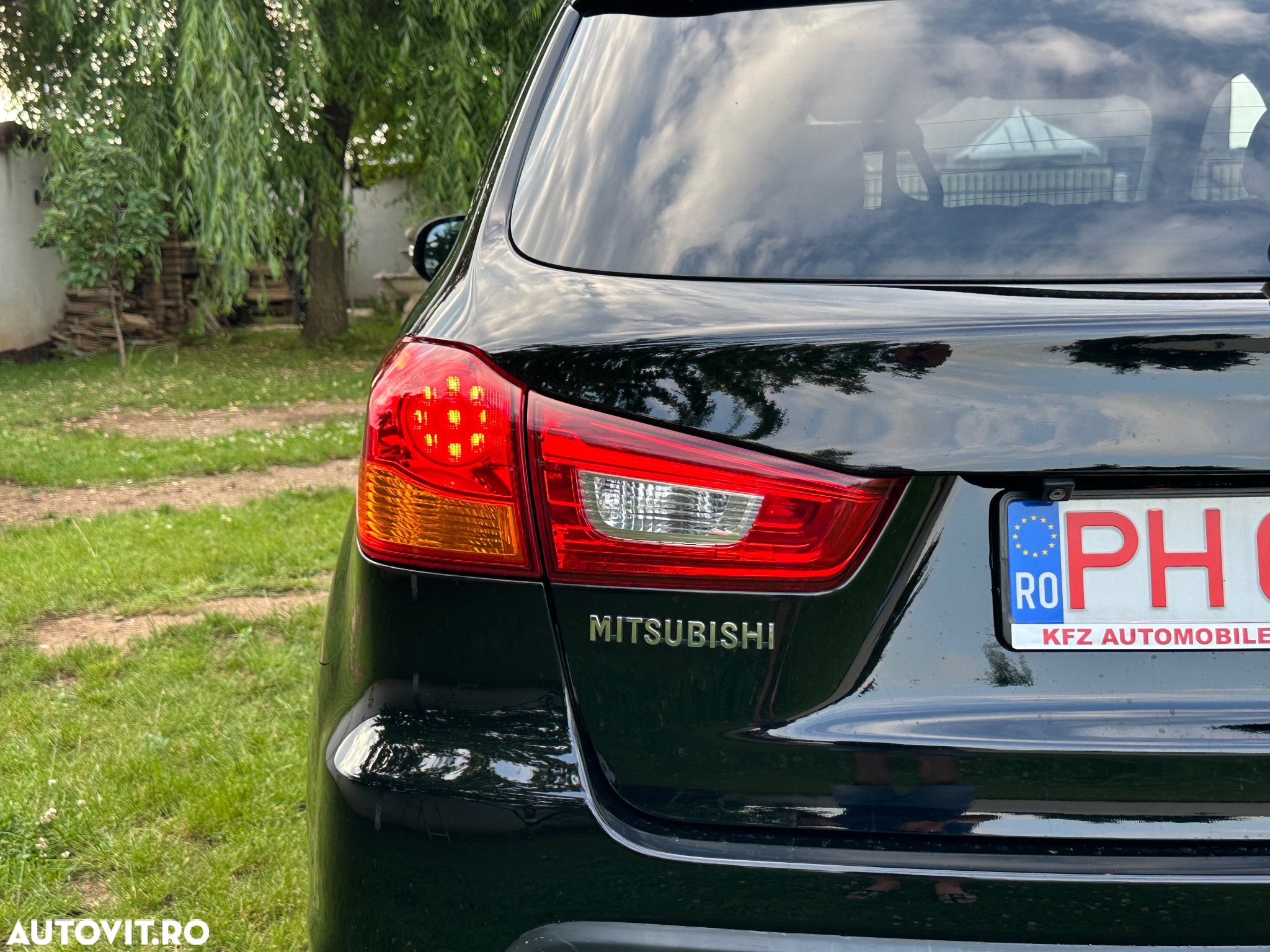 Mitsubishi ASX 1.8 DI-D 2WD Instyle - 38