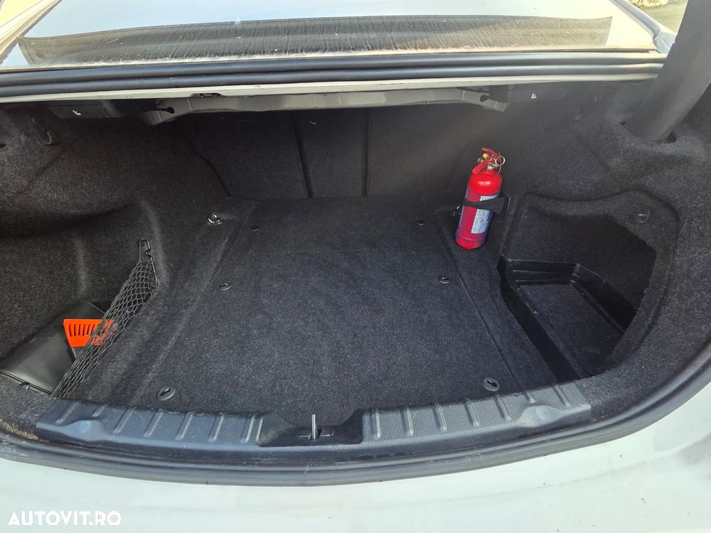 BMW Seria 3 - 11
