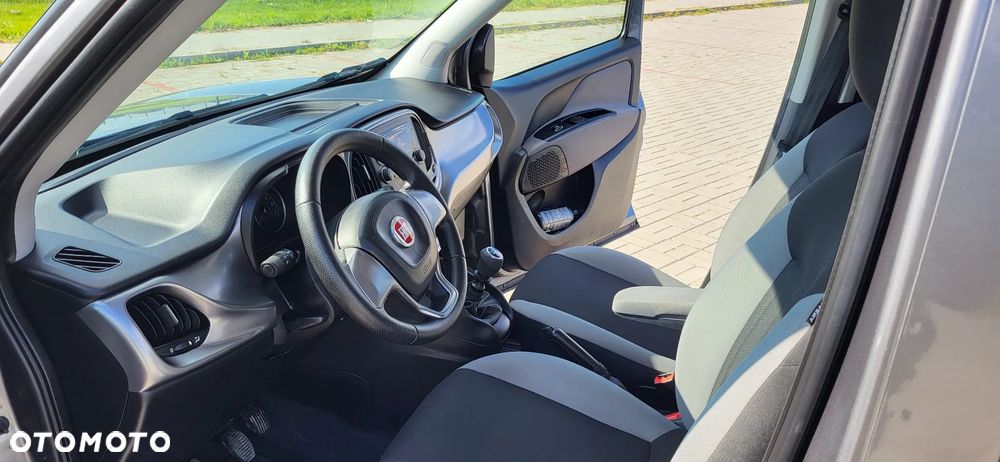 Fiat Doblo 1.4 T-Jet 16V Easy - 19
