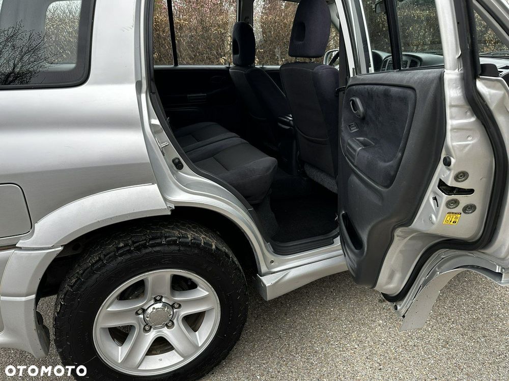 Suzuki Grand Vitara 2.0 TD Comfort Limited - 26