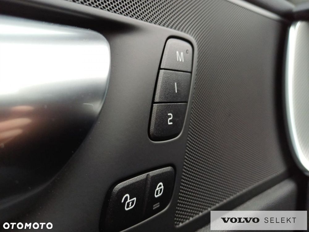 Volvo XC 60 - 22