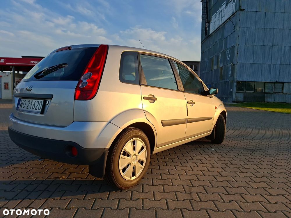 Ford Fiesta 1.3 - 13