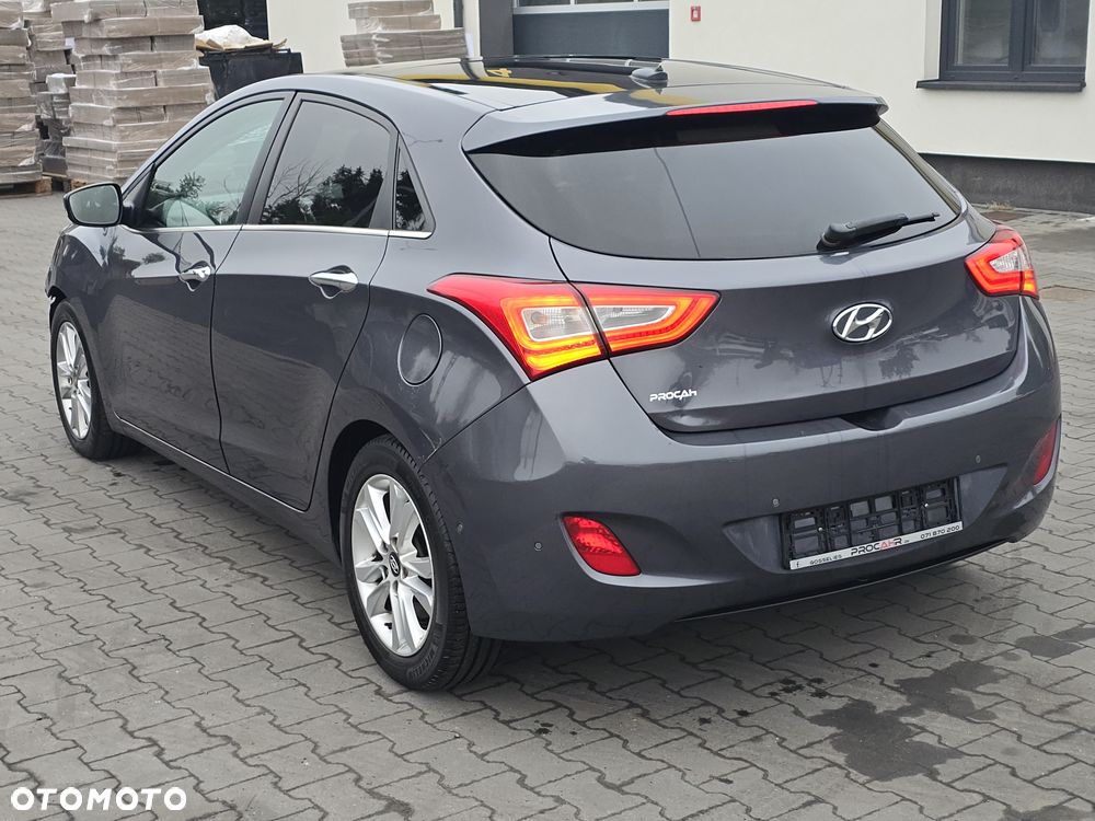 Hyundai i30 1.6 CRDI DCT Premium - 2