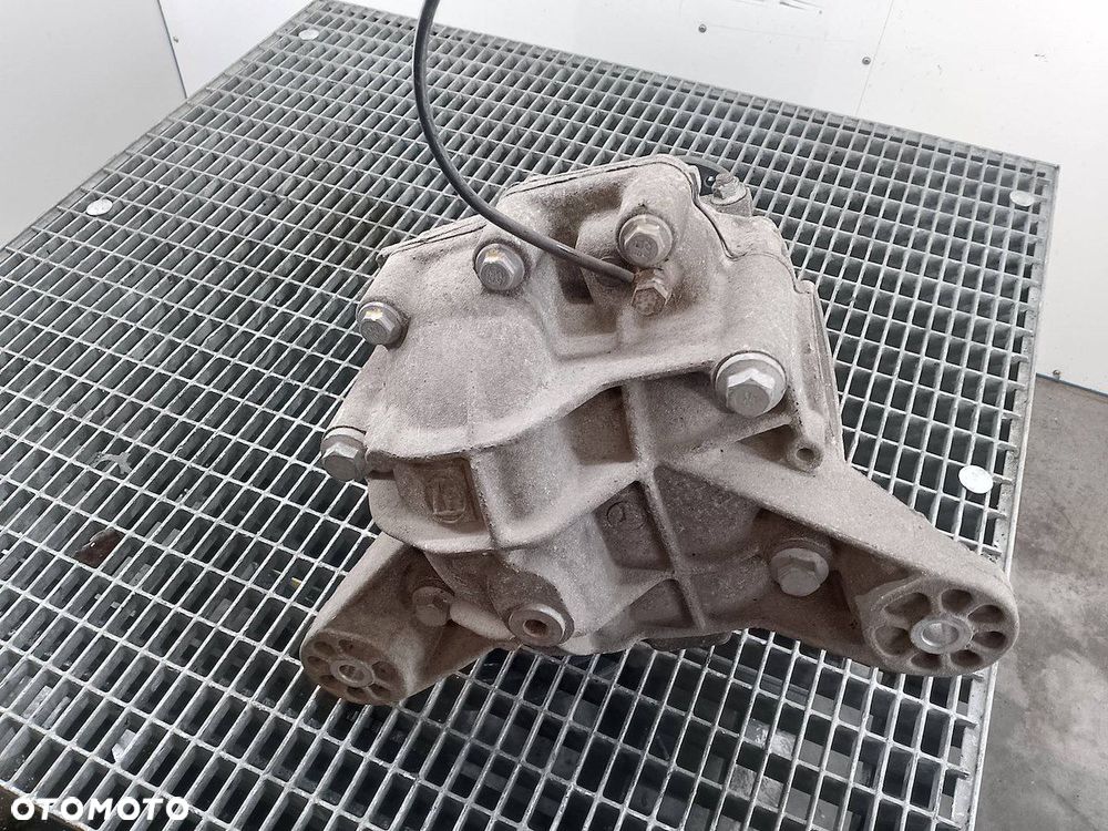 DYFERENCJAŁ TYŁ MERCEDES-BENZ ML W163 4460-310-013 3.7 V6 - 5