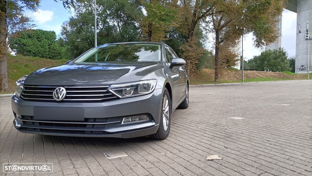Volkswagen Passat Variant 1.6 TDI Confortline DSG — fotografia 7