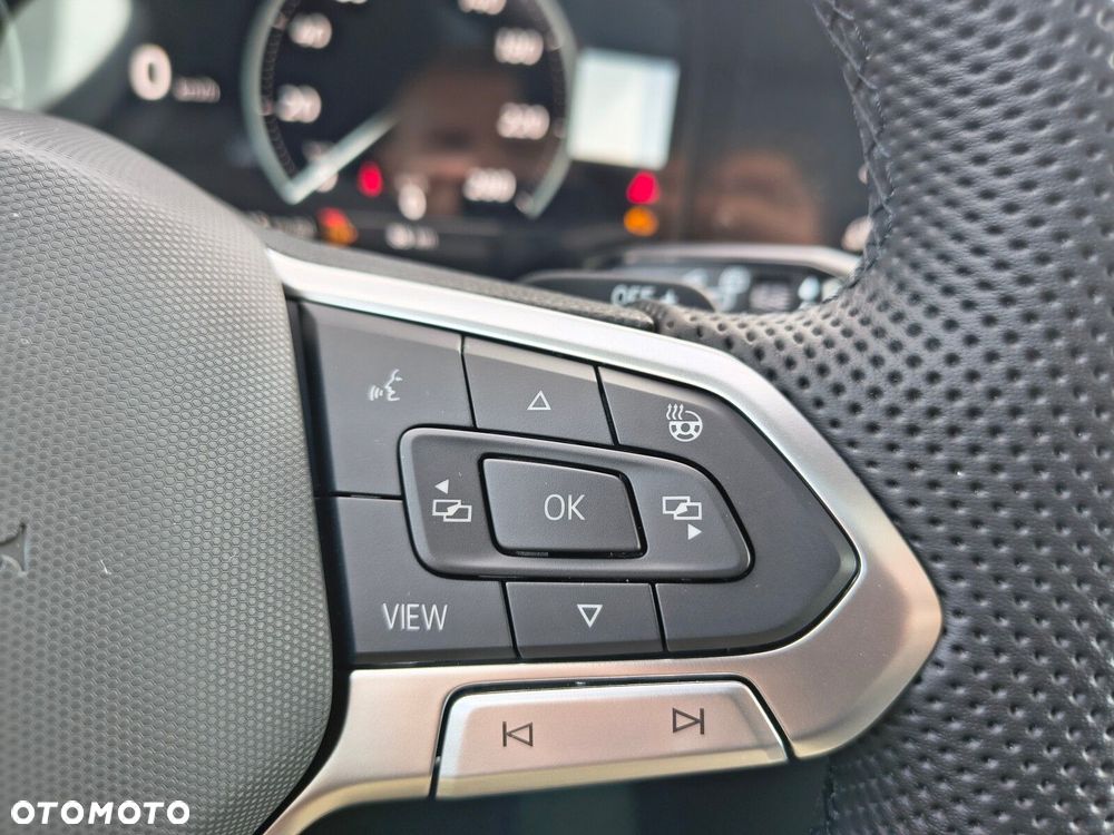 Volkswagen Touareg - 17