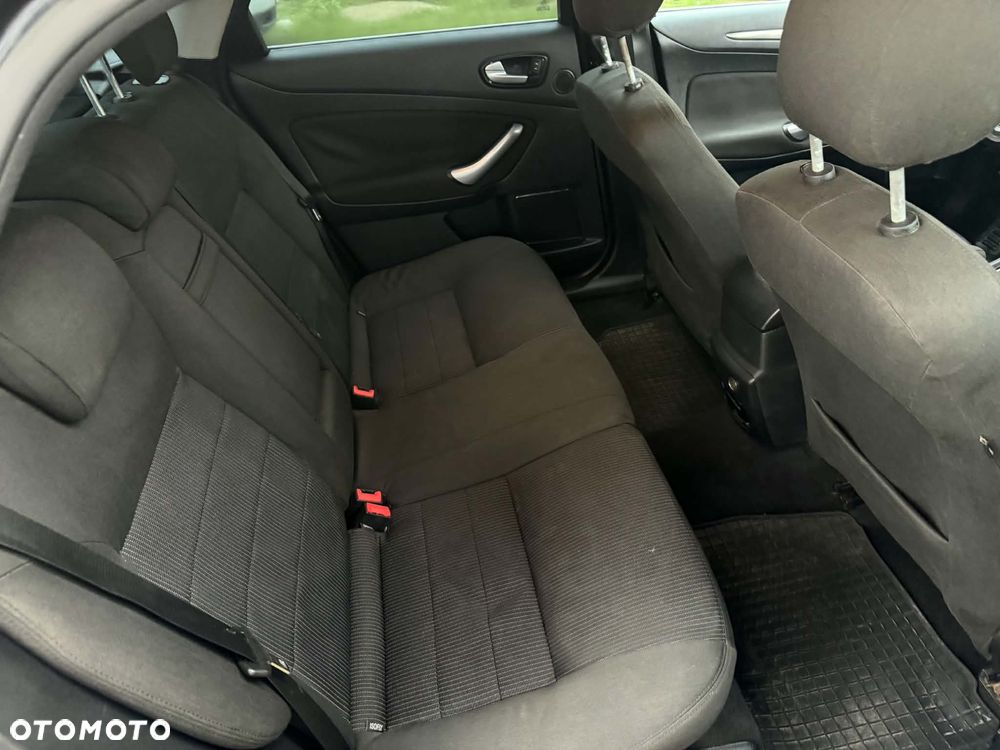 Ford Mondeo - 11