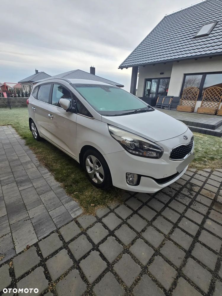 Kia Carens 1.6 GDI L - 9