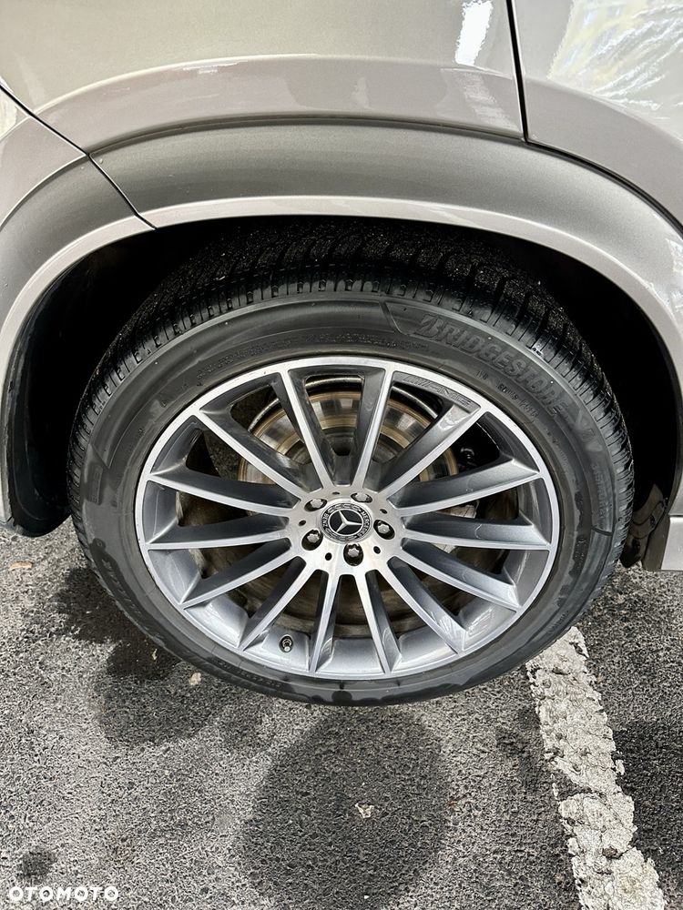 Mercedes-Benz GLE 300 d 4-Matic - 28