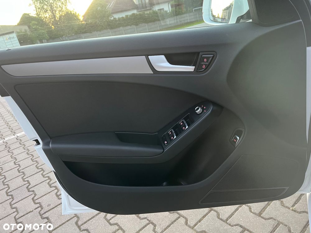 Audi A4 Limousine 2.0 TDI Quattro - 13