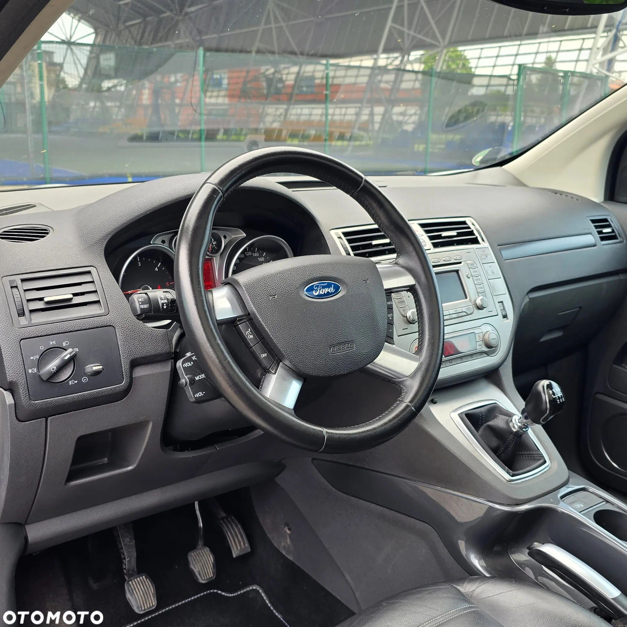 Ford Kuga 2.0 TDCi FWD Titanium - 16