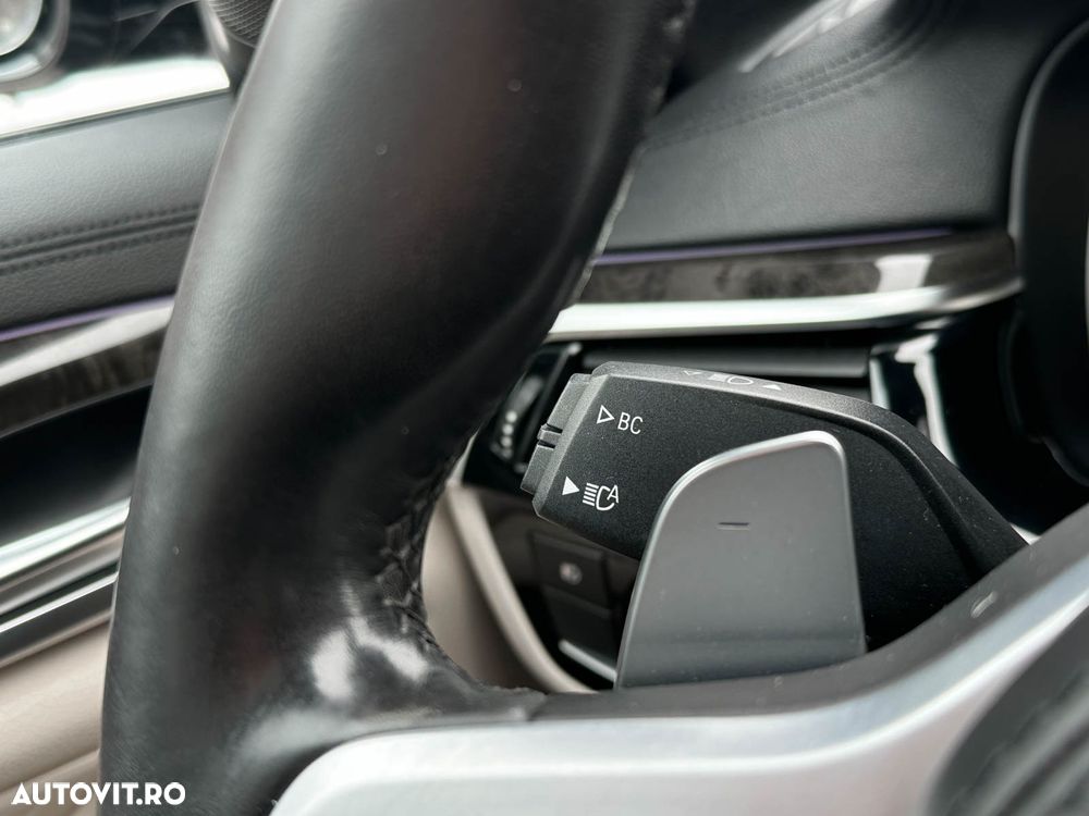 BMW Seria 5 540i xDrive Aut. - 21