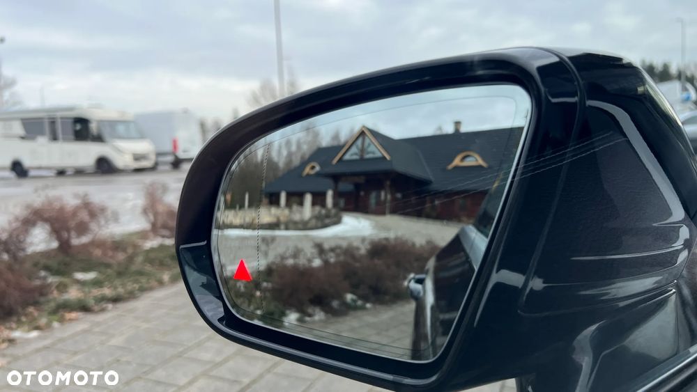 Mercedes-Benz Klasa E - 14