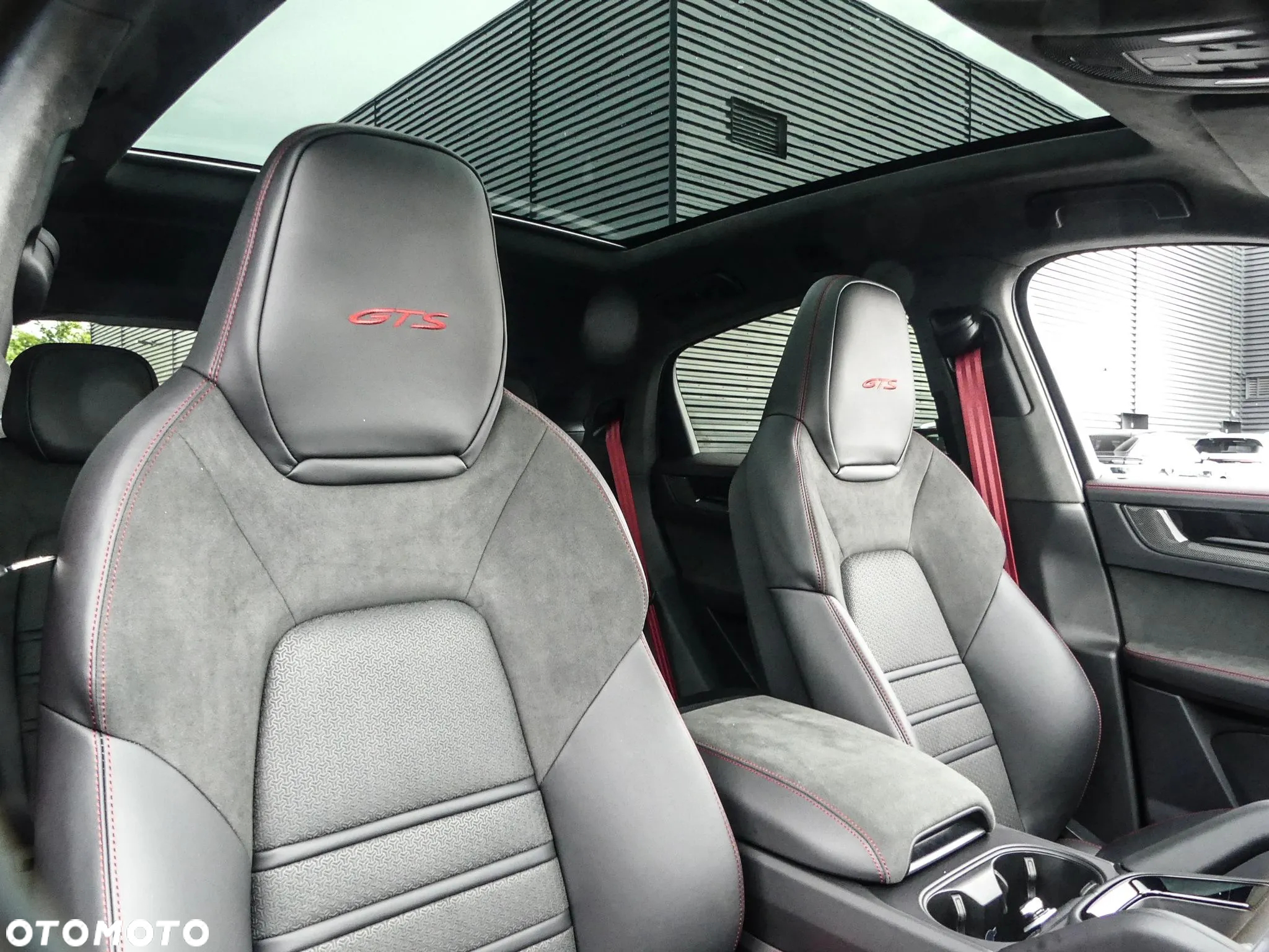 Porsche Cayenne Coupe GTS - 11