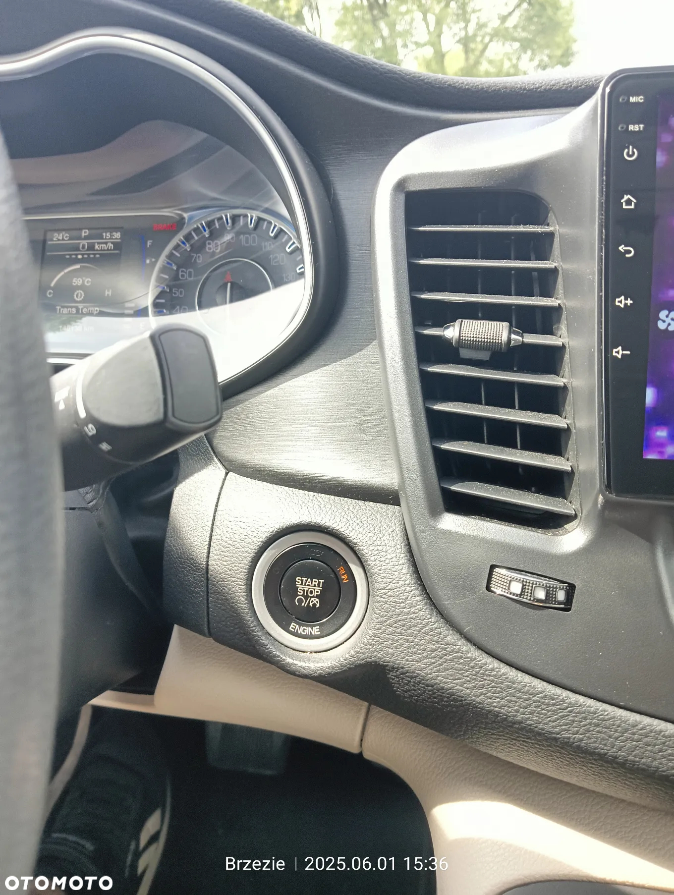 Chrysler 200 - 29