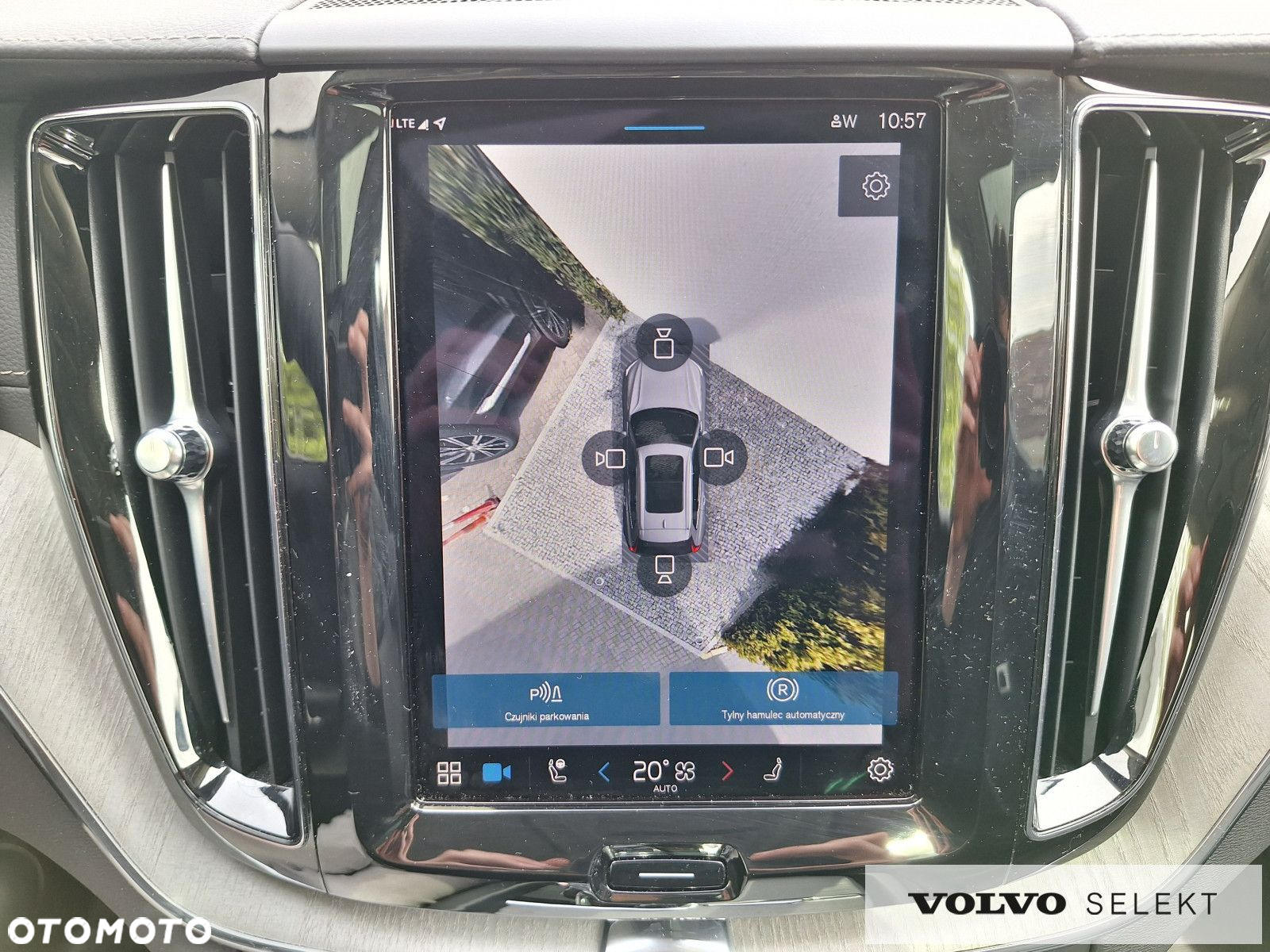 Volvo XC 60 - 25