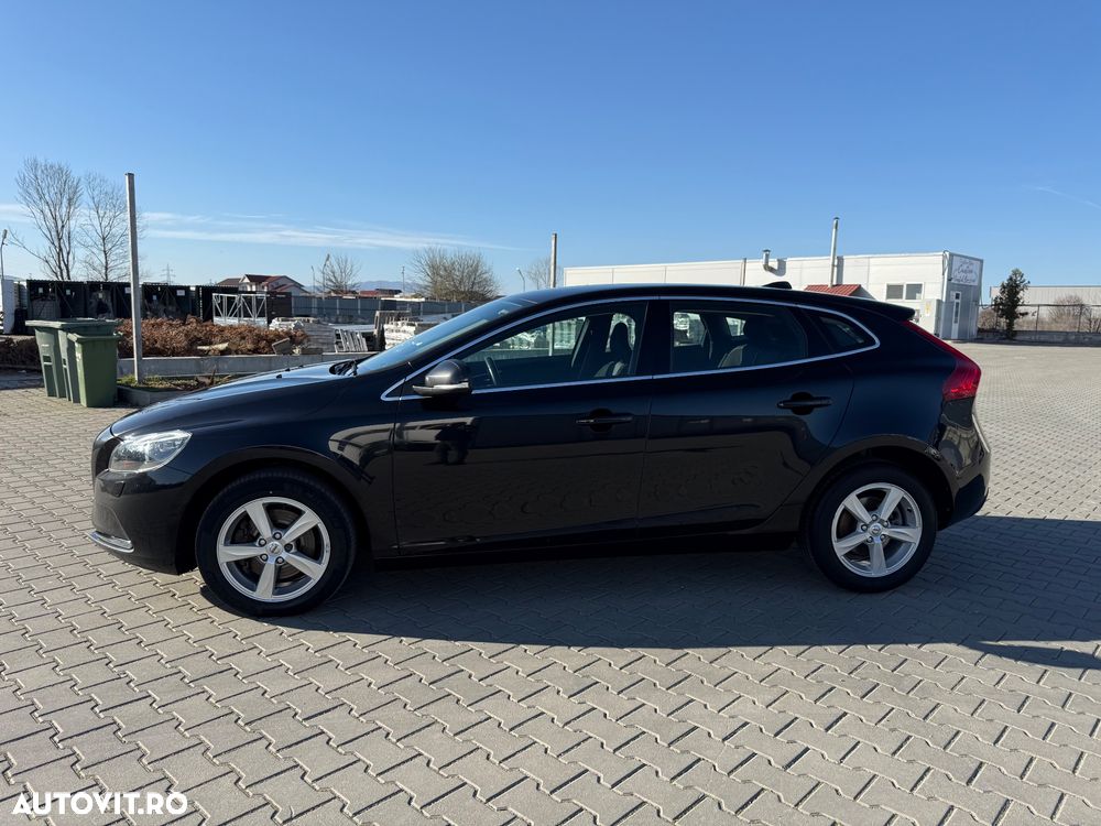 Volvo V40 D2 Summum - 26