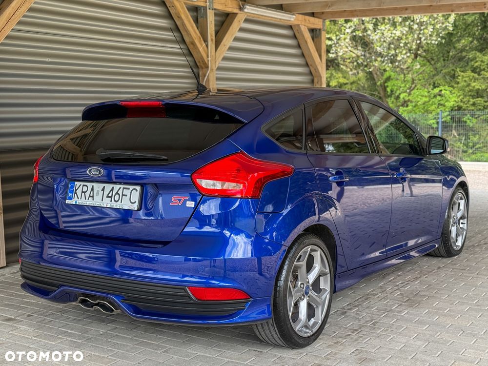 Ford Focus 2.0 EcoBoost ST mit Leder-Sport-Paket - 6