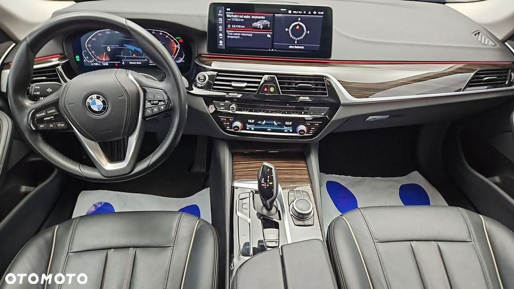 BMW Seria 5 530i xDrive mHEV Luxury Line - 14