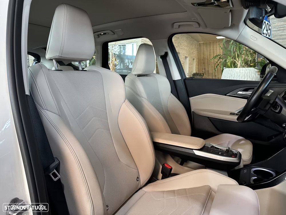 BMW iX1 xDrive30 xLine - 9