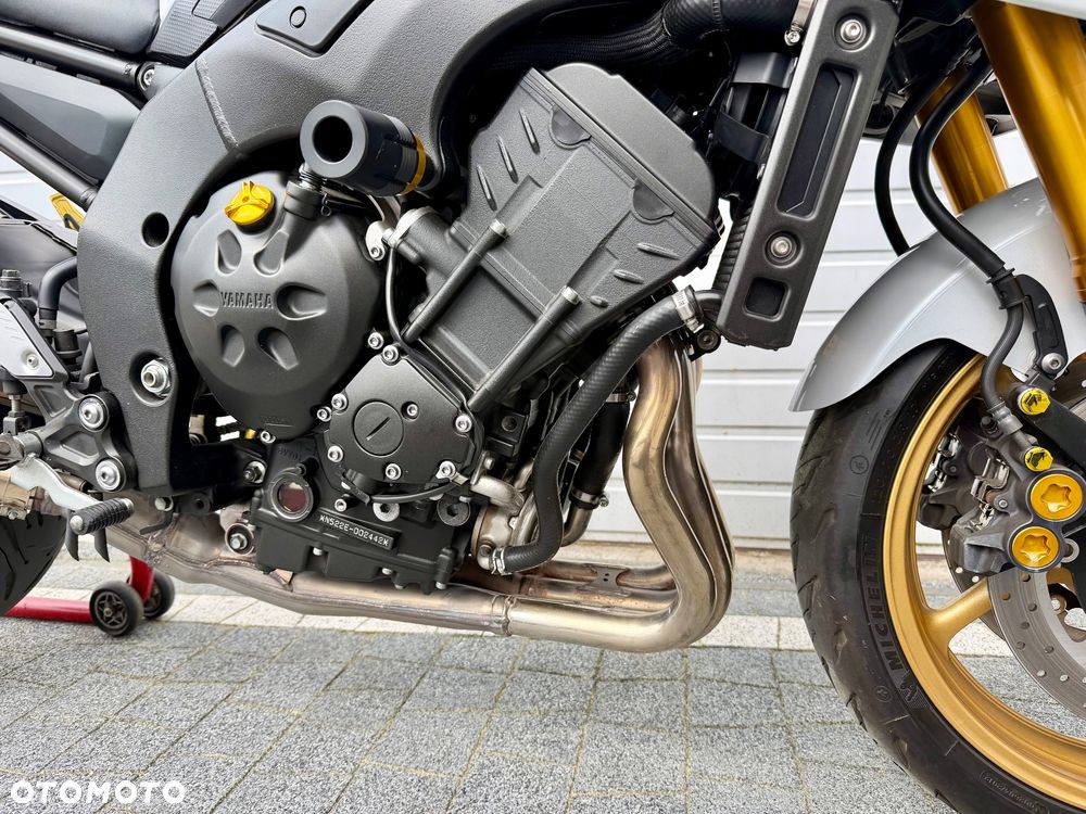 Yamaha FZ8 - 3
