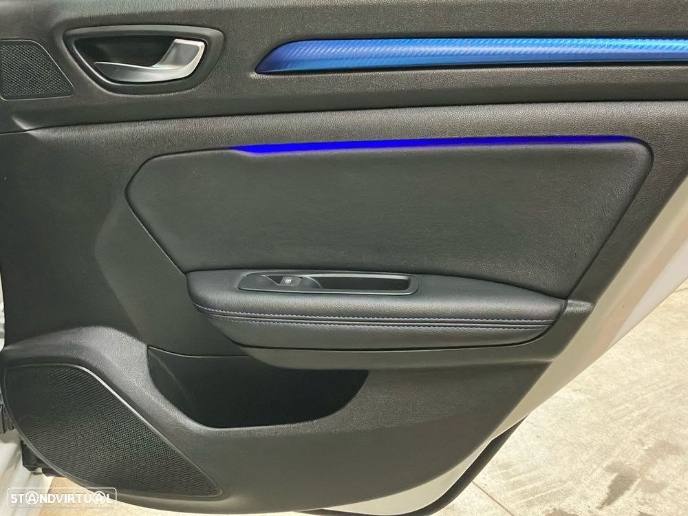 Renault Mégane 1.6 TCe GT EDC - 24