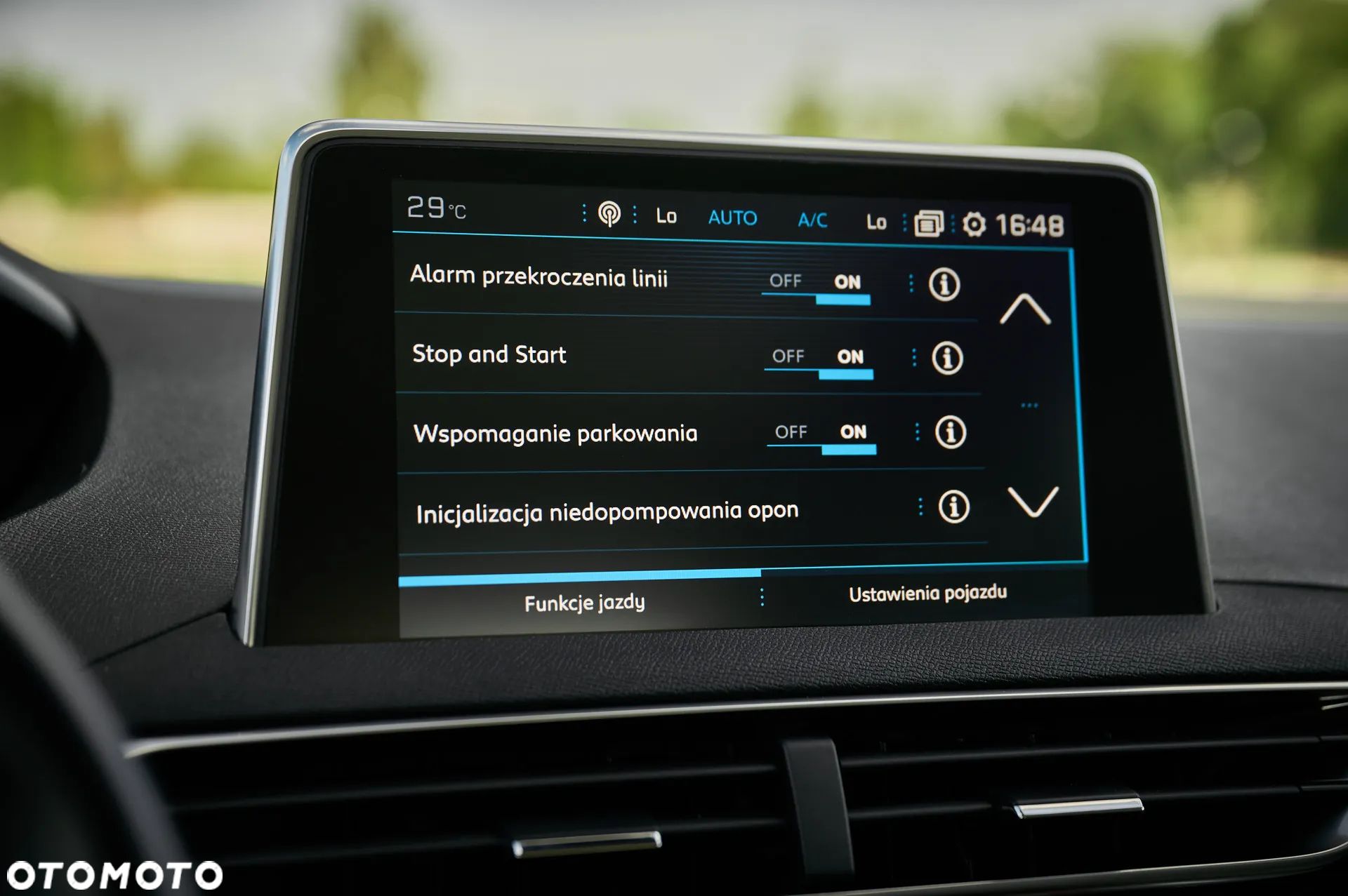 Peugeot 3008 1.2 PureTech Allure S&S - 27