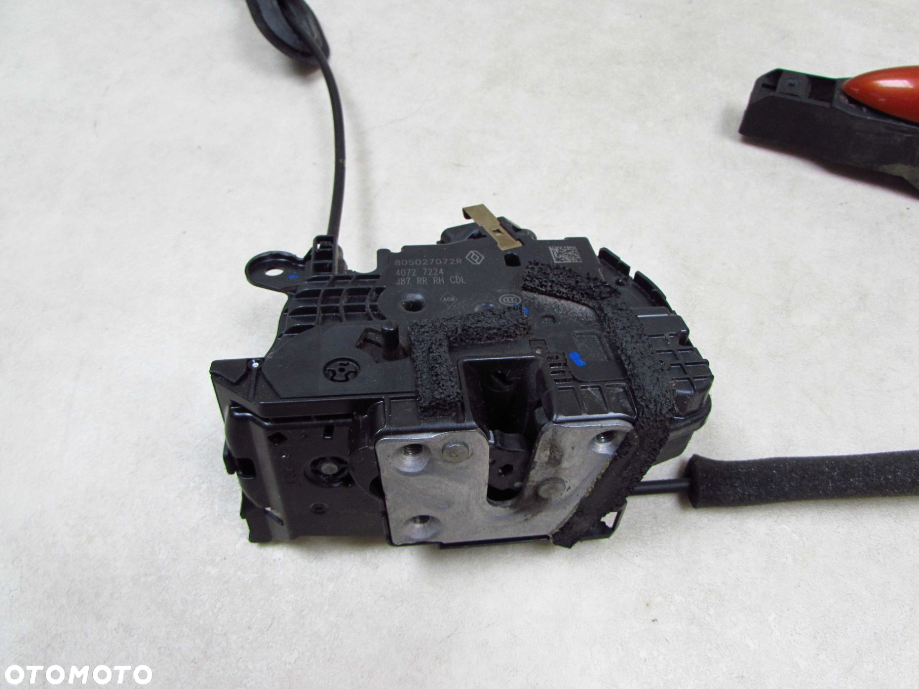 RENAULT CAPTUR I 13- ZAMEK DRZWI TYL PRAWY KASETA KLAMKA 805027072 - 8