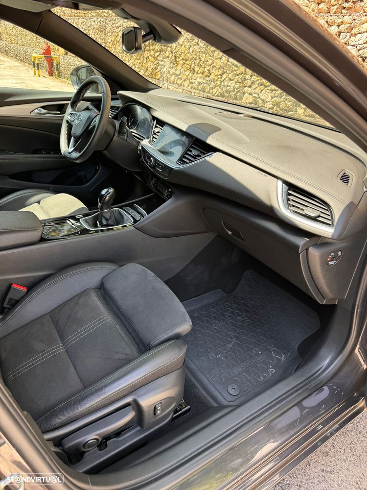Opel Insignia - 13