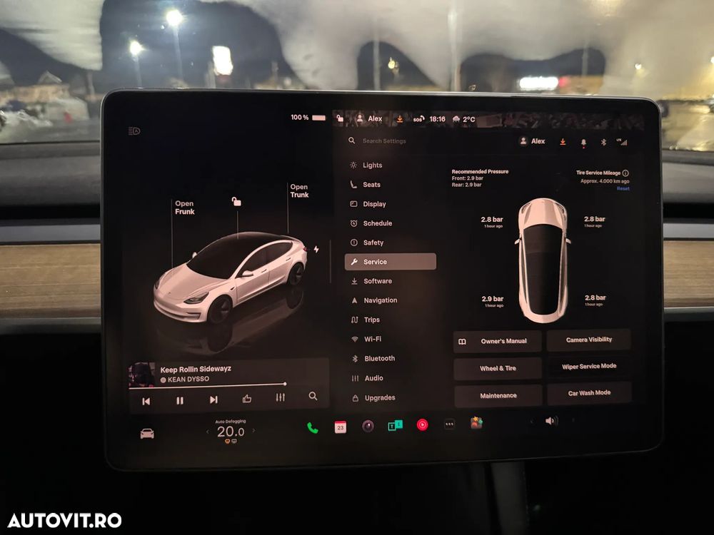 Tesla Model 3 - 23