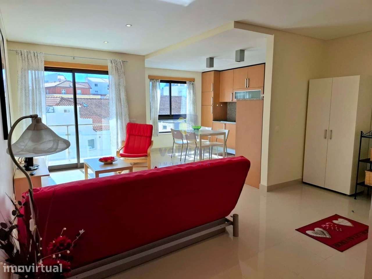 Apartamento T1 em condomínio privado com piscina, garagem, elevador, 1 - Grande imagem: 2/47